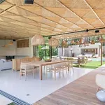 Prestige A C 12p With Pool & Lounge 쎙뜨호뻬