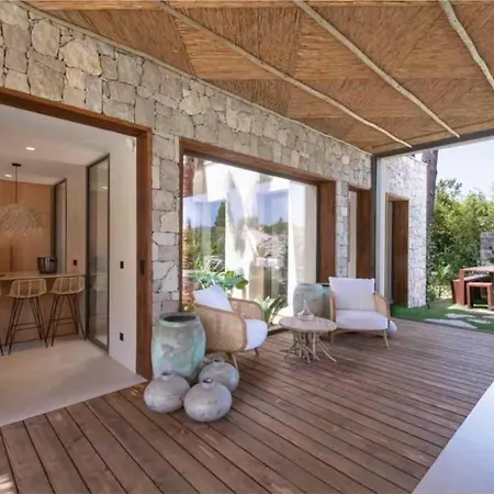 Apartmán Prestige A C 12p With Pool & Lounge Saint Tropez