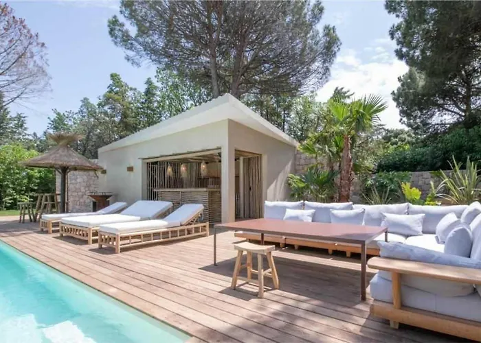 Prestige A C 12p With Pool & Lounge * Saint-Tropez